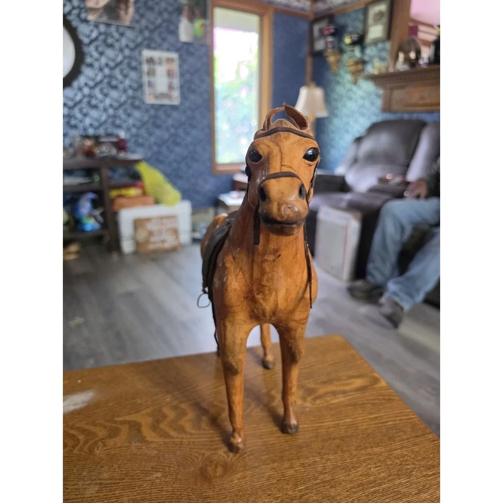 1980's Light Brown Paper Mache Horse‎